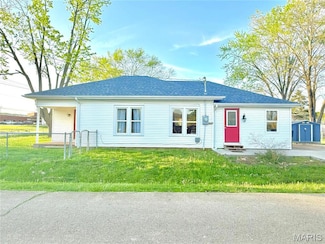210 Walnut St, Pilot Knob, MO 63663