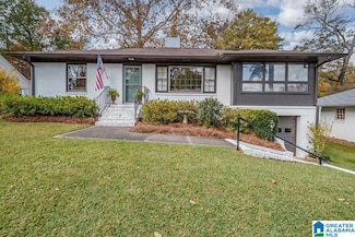 610 Warwick Rd, Birmingham, AL 35209