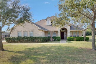 105 Moonlit Path Dr, Denton, TX 76208