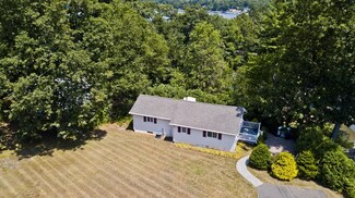 14 Oak St, Southwick, MA 01077