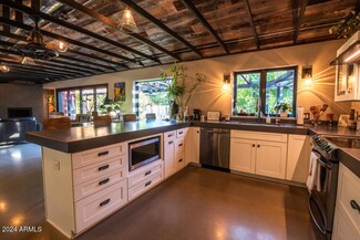 2317 W Dobbins Rd, Phoenix, AZ 85041