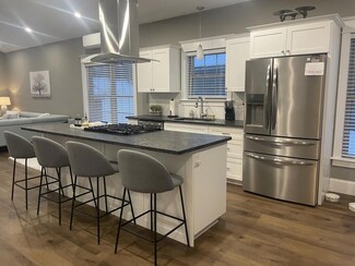 18 Killarney Ct, Veazie, ME 04401