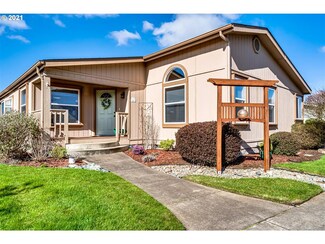 4055 Royal Ave Unit 64, Eugene, OR 97402