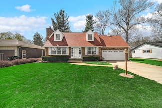 176 Fraser Ln, Hobart, IN 46342