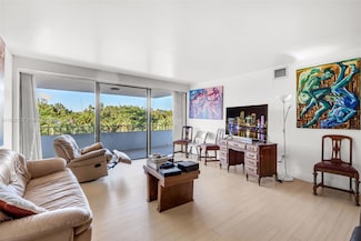 155 Ocean Lane Dr Unit 312, Key Biscayne, FL 33149