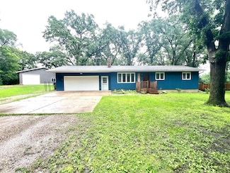 5260 111th Ave NE, Spicer, MN 56288