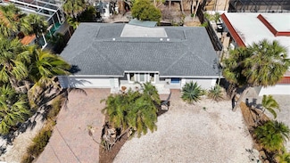 711 Birdsong Ln, Sarasota, FL 34242