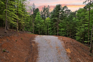 10 Clay-Alexander Rd, Campton, KY 41301