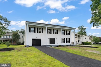 319 Mimosa Dr, Cherry Hill, NJ 08003