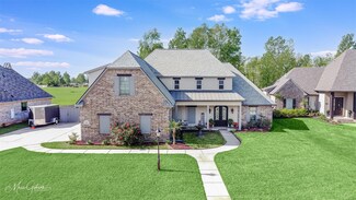 223 Cherry Blossom Ln, Benton, LA 71006