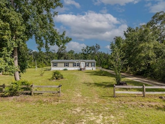 136 SE 128th Ave, Old Town, FL 32680