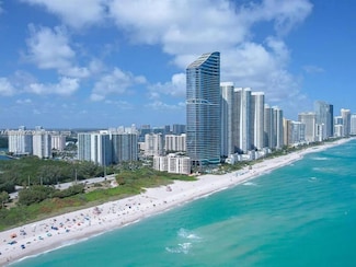 100 Bayview Dr Unit 1924, Sunny Isles Beach, FL 33160