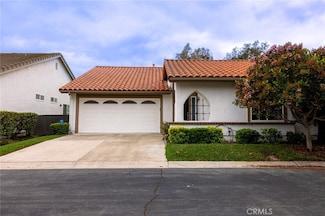 23999 Delantal, Mission Viejo, CA 92692