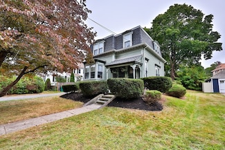 33 Grant St, North Attleboro, MA 02760