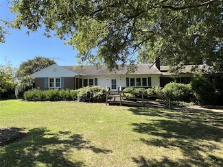 366 General Puller Hwy, Saluda, VA 23149