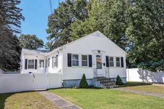 18 Provencher St, Manchester, NH 03102