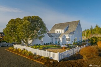 7322 NE William Rogers Rd, Indianola, WA 98342