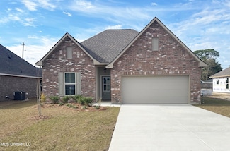 857 Ahoy Dr, Biloxi, MS 39532