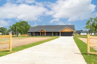 33118 Amberjack Dr, Richwood, TX 77515