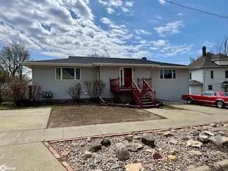 521 W 13th St Unit 2, Carroll, IA 51401