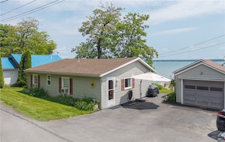 533 Angus Point Rd, Penn Yan, NY 14527