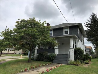 819 Park Ave, Farrell, PA 16121