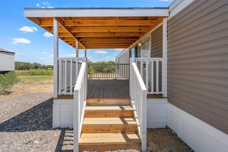 121 Sunflower Rd, Dale, TX 78616