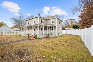 65 Edgewater Ave, Shrewsbury, MA 01545