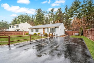 26 Delaware Rd, Nashua, NH 03062