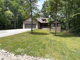 686 Westchester Dr, Crossville, TN 38558