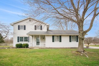 50745 Park Ln, Granger, IN 46530
