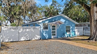 825 Magnolia Ave, Daytona Beach, FL 32117