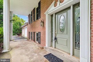 10403 Pleasant Vista Dr, Frederick, MD 21701