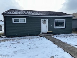 262 Elm St, Duncan Falls, OH 43734