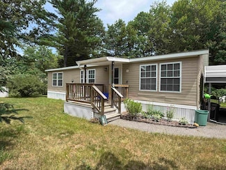 8 Leanne Dr, Concord, NH 03303