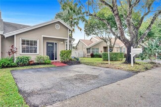 11150 SW 11th Place Unit 105, Davie, FL 33324