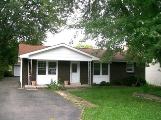 1912 Beach Rd, McHenry, IL 60050