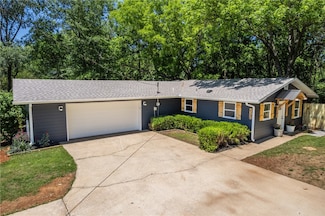 3350 W Mount Comfort Rd, Fayetteville, AR 72704
