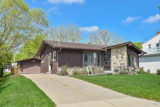 917 S 120th St, Milwaukee, WI 53214