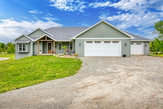 N994 North Rd, Hortonville, WI 54944