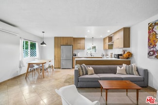 1045 S Bedford St Unit 7, Los Angeles, CA 90035