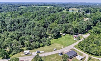 26926 Marina Rd, Freeport, OH 43973