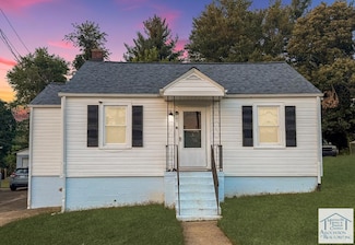107 Roselawn Heights, Martinsville, VA 24112