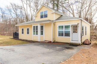 22 Essex St, Dracut, MA 01826
