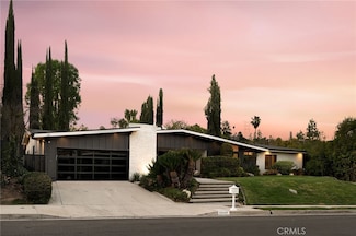 18839 La Amistad Place, Tarzana, CA 91356