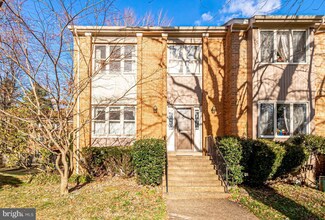 5101 Overlook Park, Annandale, VA 22003