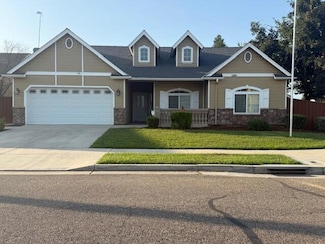 2690 Kelty Meadow Ave, Tulare, CA 93274