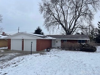 241 Bellaire Dr, Fairborn, OH 45324