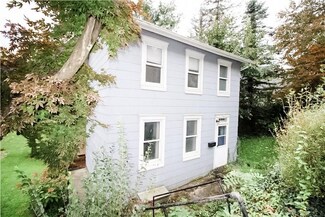 636 Valley St, Oakmont, PA 15139
