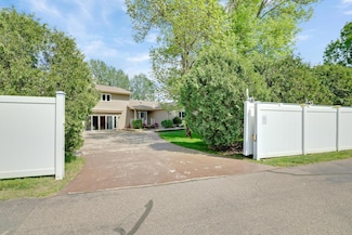 7256 MacIver Ave NE, Albertville, MN 55301
